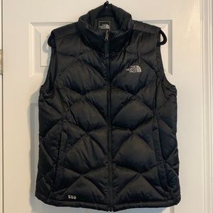Size large North Face puffer vest - EUC